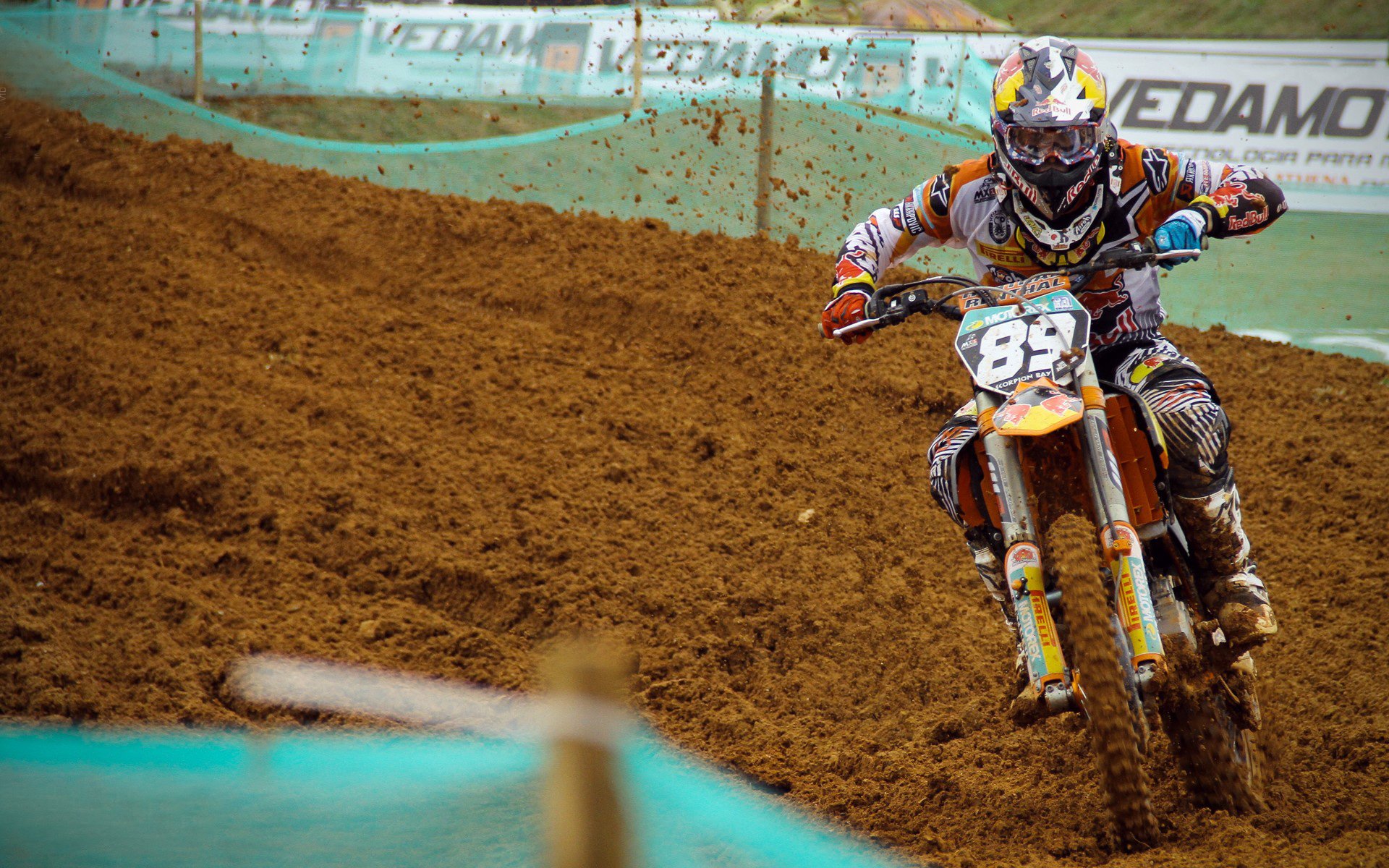 “德甲最新积分榜：势头正劲的强队迎来挑战”，德甲目前最新积分榜