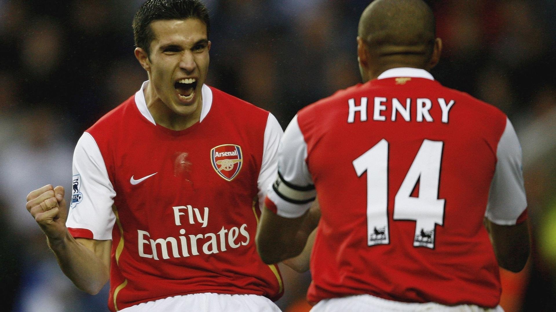 爱游戏综合娱乐-赛事中的友情与竞争：车队之间的微妙关系，赛事中的友情与竞争_车队之间的微妙关系